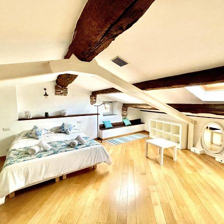 Cozy Loft Marina View Apartment Savona Bagian luar foto