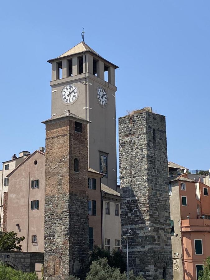 Cozy Loft Marina View Apartment Savona Bagian luar foto