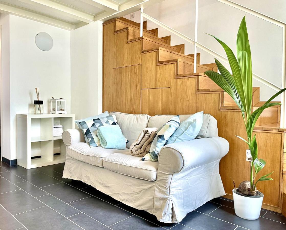 Cozy Loft Marina View Apartment Savona Bagian luar foto